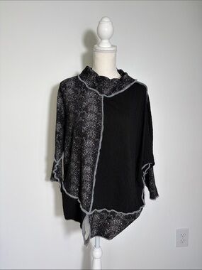 Ozai N Ku Black & Charcoal Asymmetrical Women's Sweater XXL